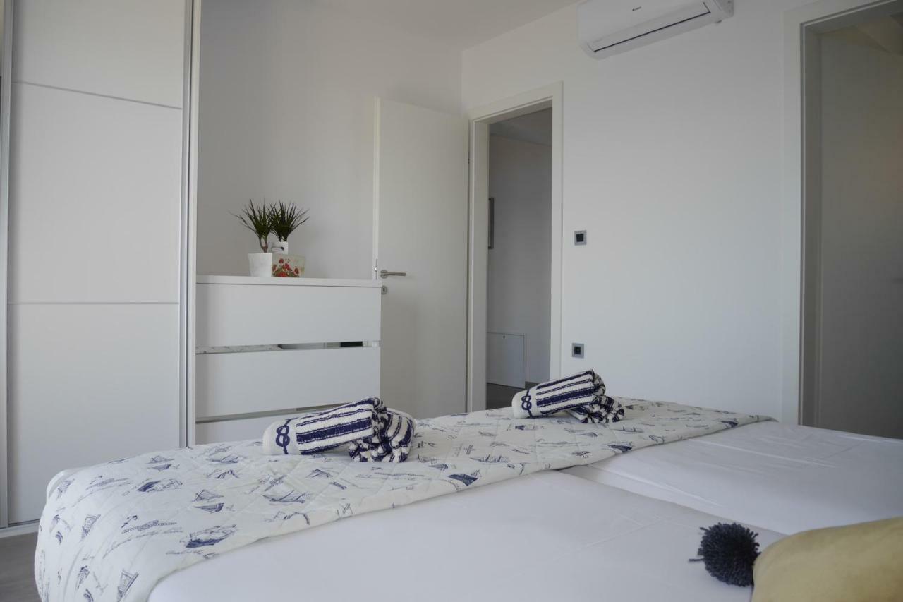 Luxury Apartments Beach Jesenice  Esterno foto
